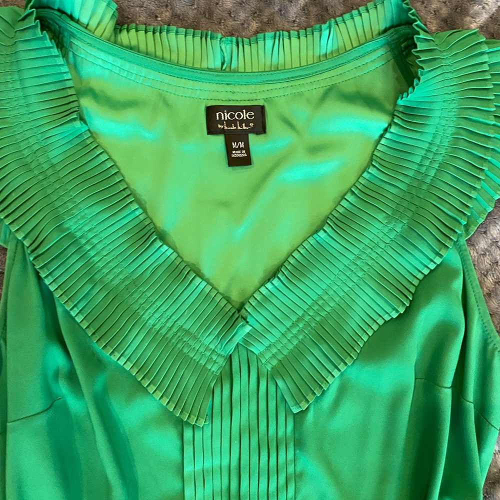 PC adorable green sleeveless top szM Nicole Miller - Picture 2 of 6
